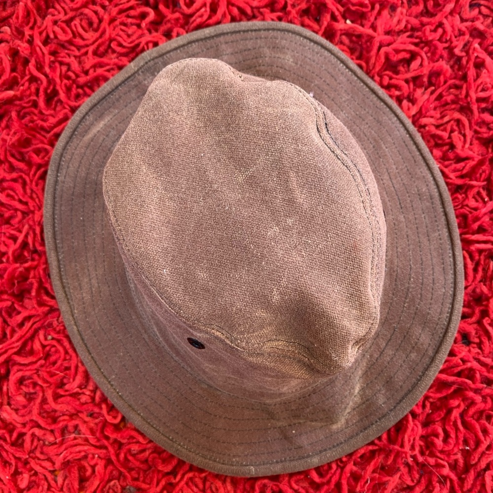 Tilley Endurable’s 3 Season Hat - Waxed Cotton Bucket Hat sz 7 1/2